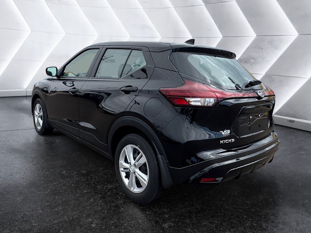 2025 Nissan Kicks Play S photo 6