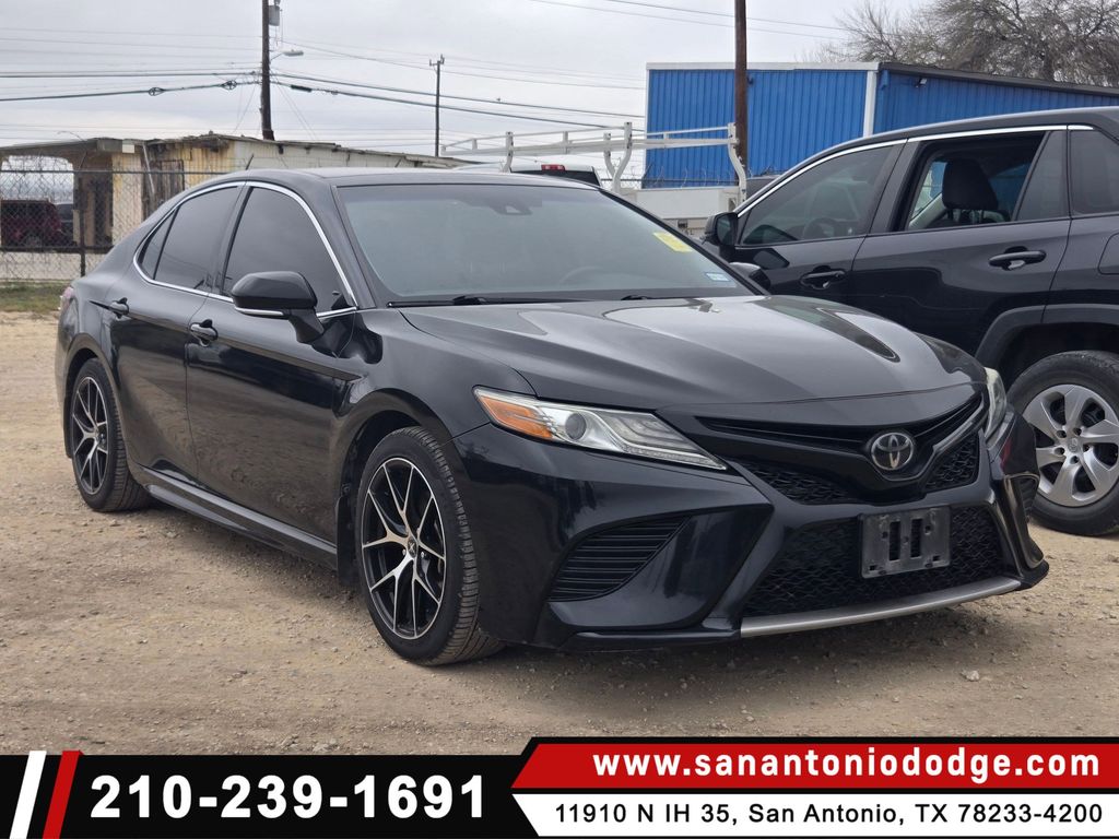 2019 Toyota Camry XSE