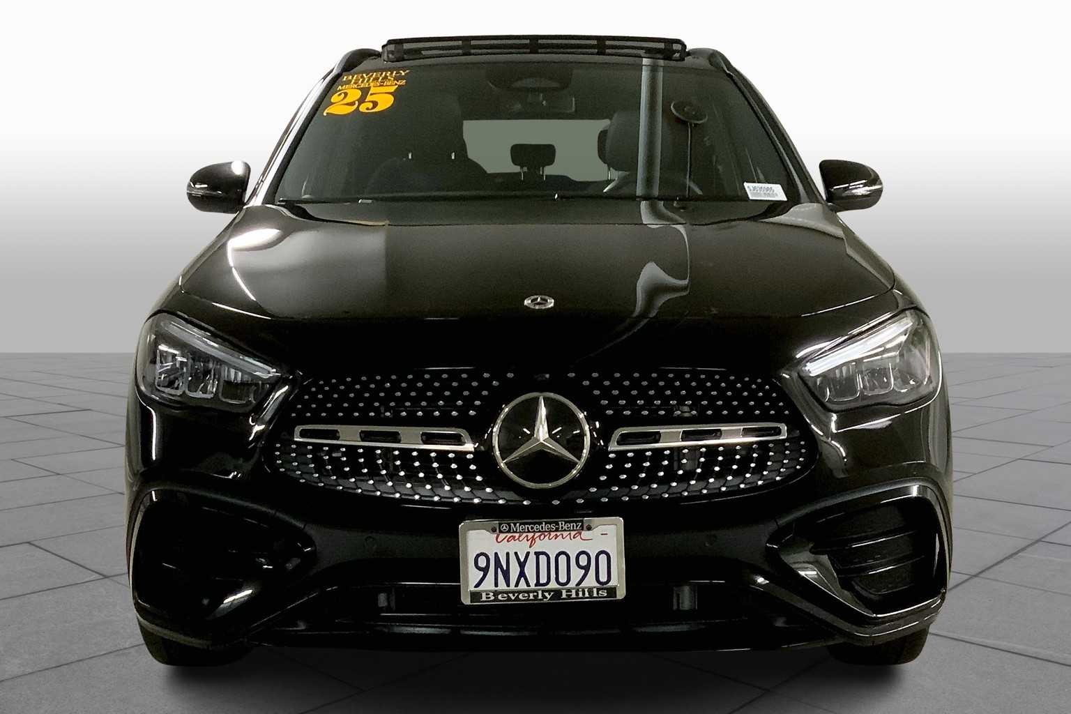 2025 Mercedes Benz GLA 250 photo 3
