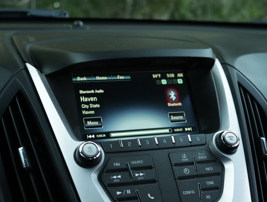 2017 Chevrolet Equinox LT photo 12