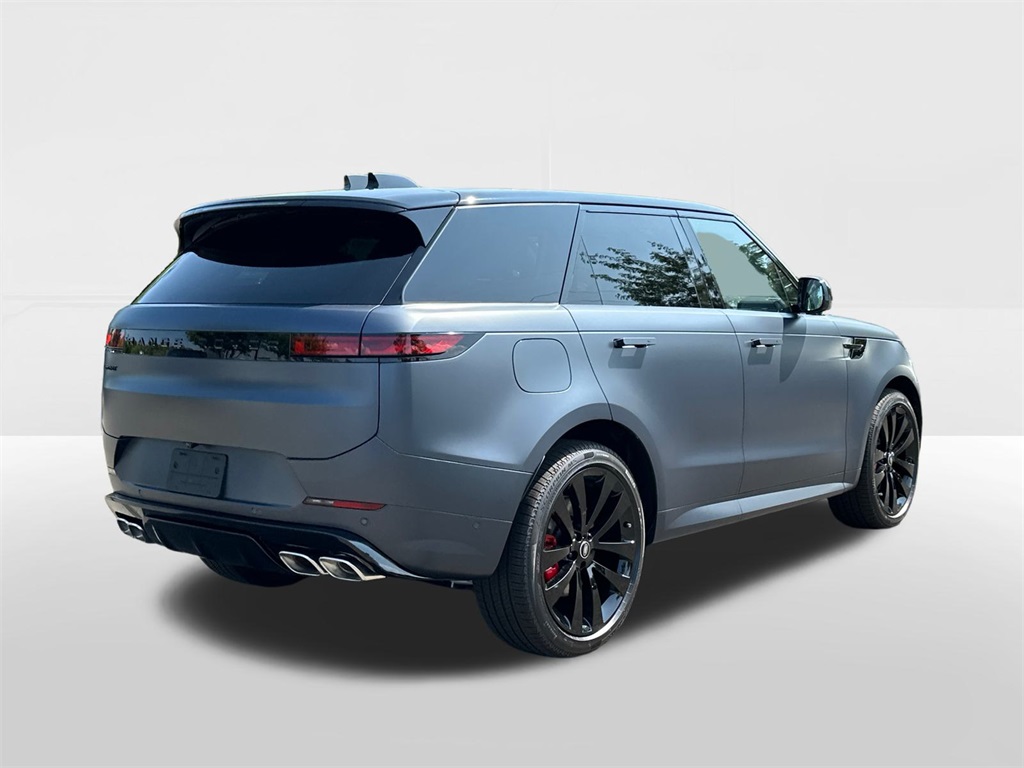 2025 Land Rover Range Rover Sport SE photo 4