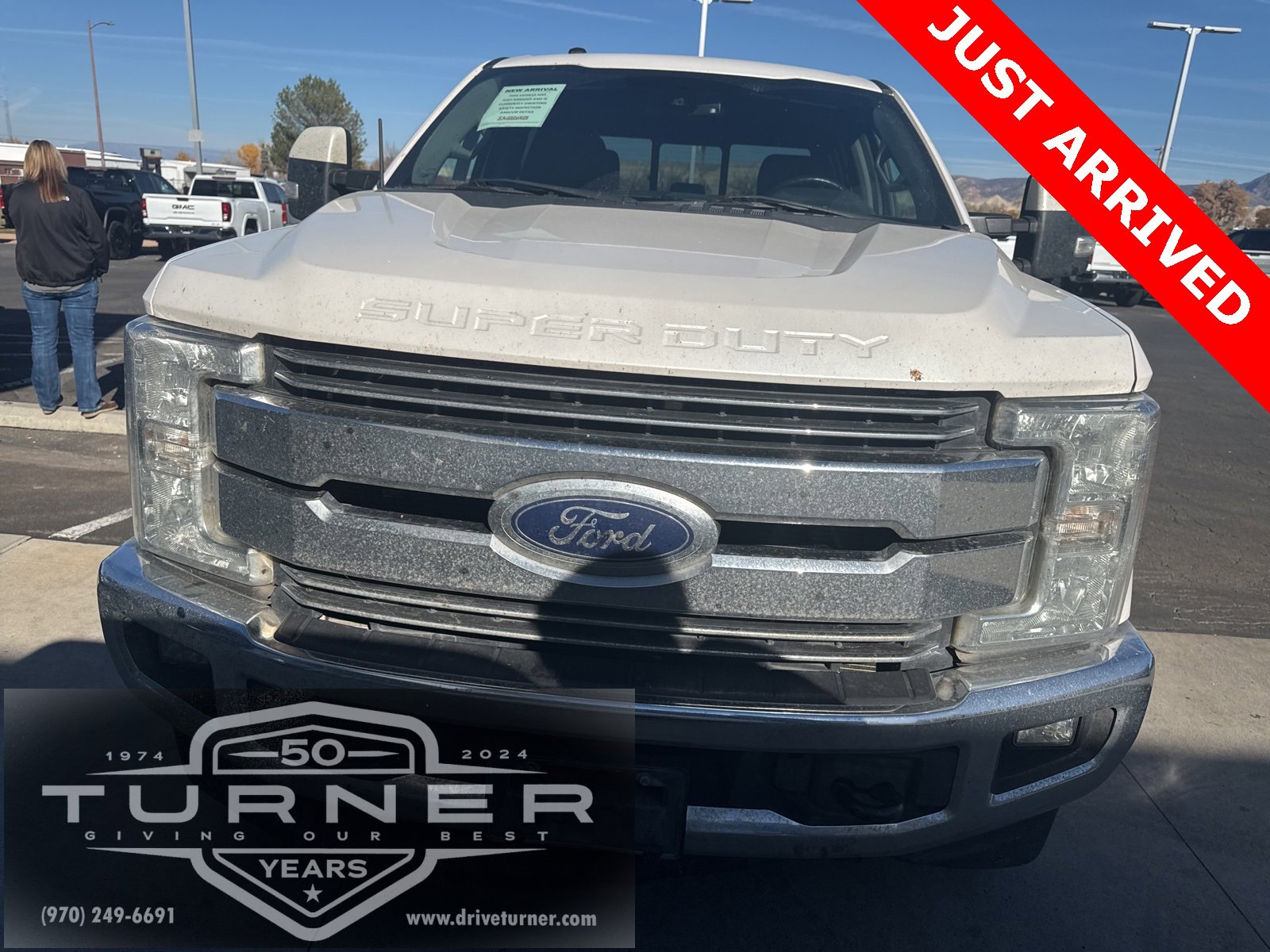 2017 Ford F-350 Platinum photo 2