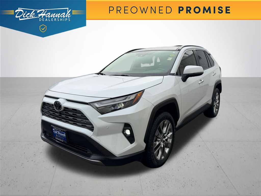 2023 Toyota RAV4 Limited's photo