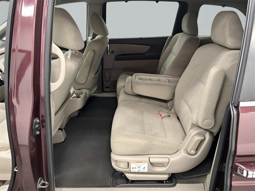 2014 Honda Odyssey EX photo 10
