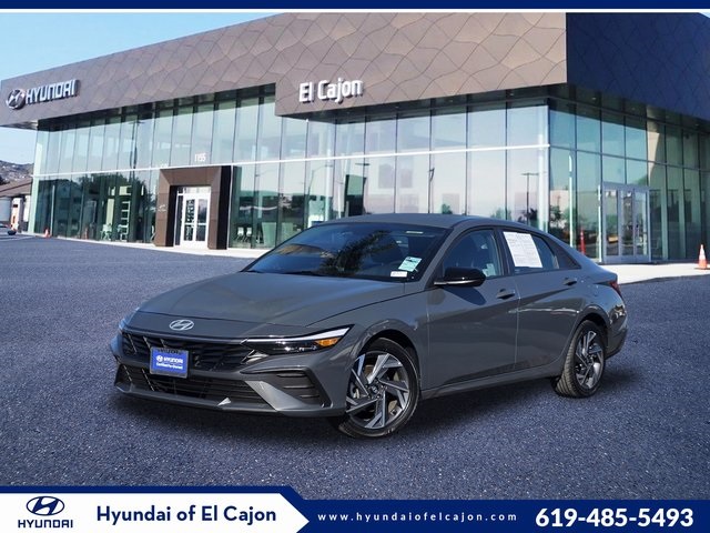 2025 Hyundai Elantra SEL's photo