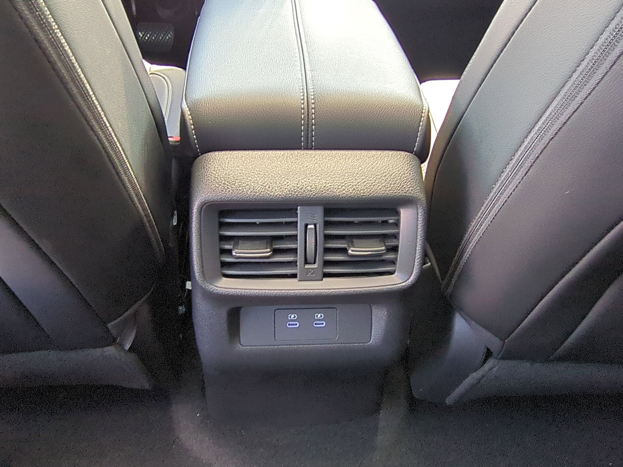 2025 Nissan Murano SL photo 14