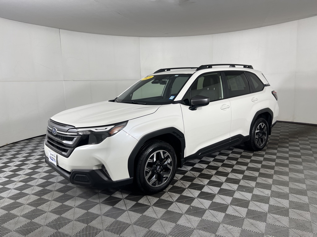2025 Subaru Forester Premium Base photo 9