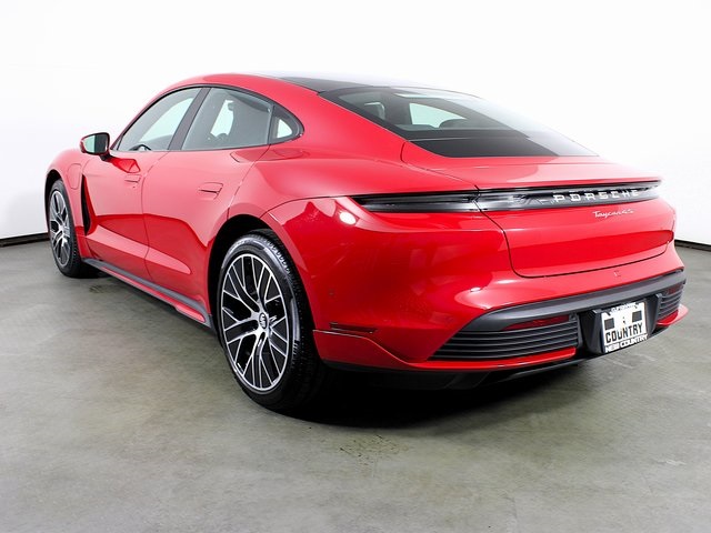 2024 Porsche Taycan 4S photo 3