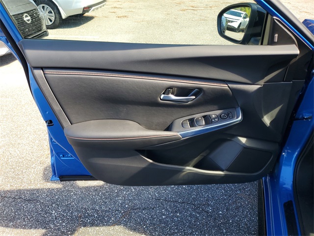 2025 Nissan Sentra SR Midnight Edition photo 4