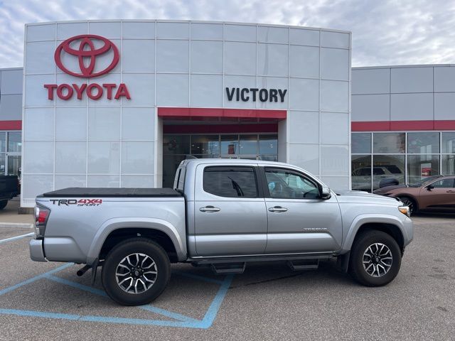 2023 Toyota Tacoma TRD Off-Road 4x4 photo 3