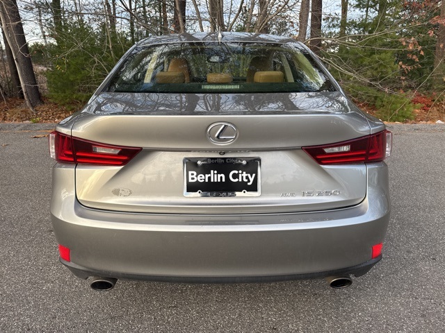 2015 Lexus IS 250 AWD photo 4