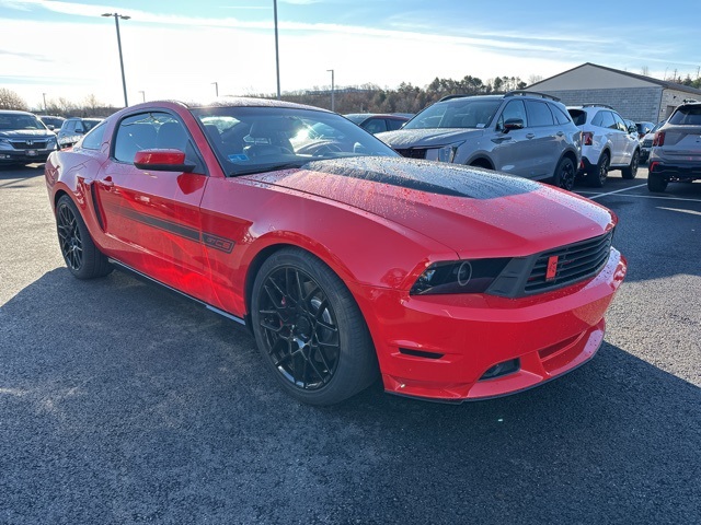 2011 Ford Mustang GT Premium photo 2