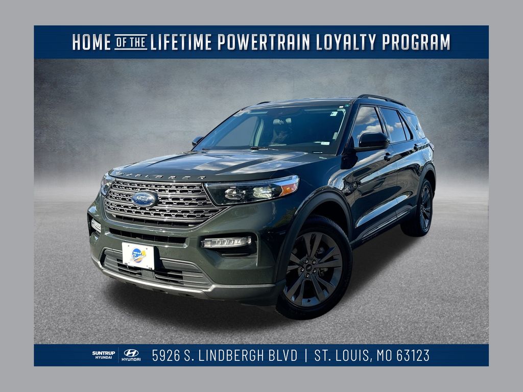 2022 Ford Explorer XLT's photo