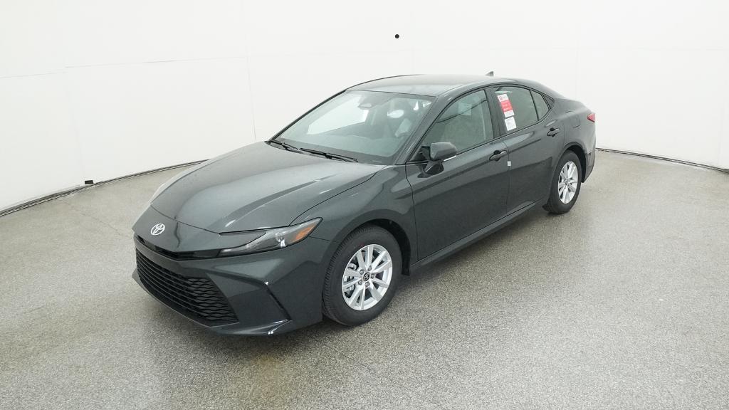 2026 Toyota Camry LE's photo