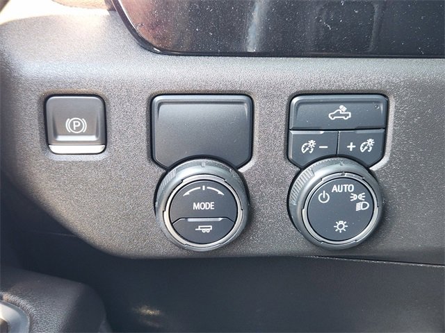 2022 Chevrolet Silverado 1500 LT photo 19