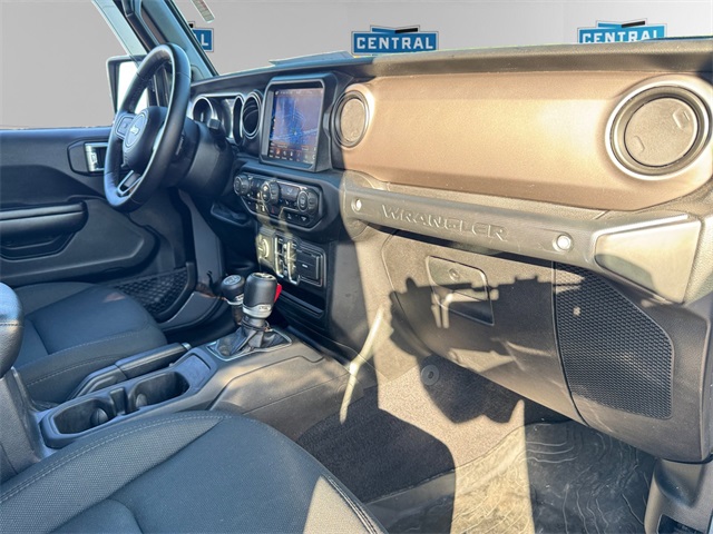 2021 Jeep Wrangler Unlimited Willys photo 9
