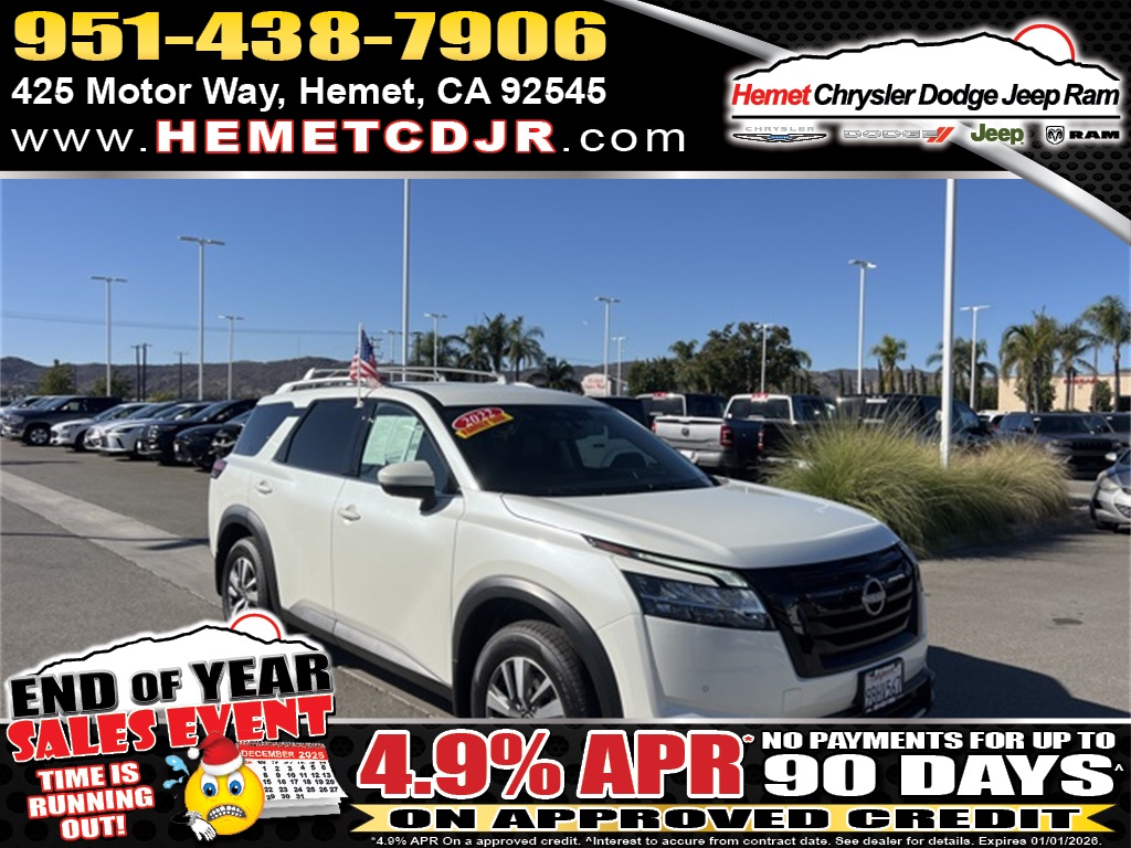 2022 Nissan Pathfinder SL's photo