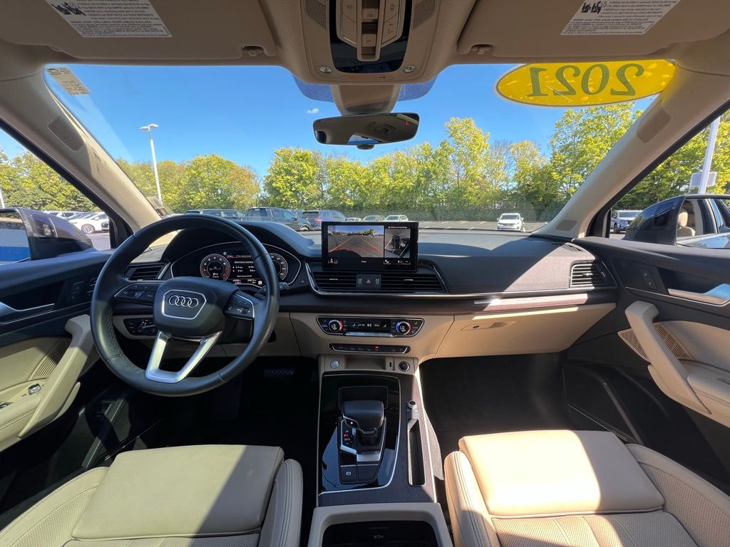 2021 Audi Q5 45 Prestige photo 10