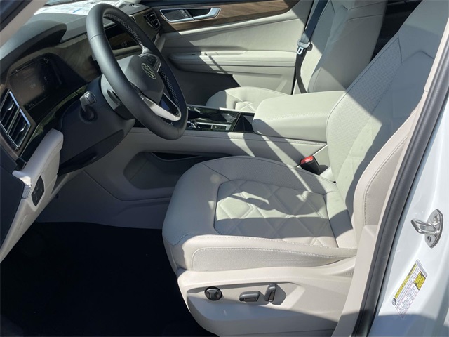 2026 Volkswagen Atlas SE Technology photo 10