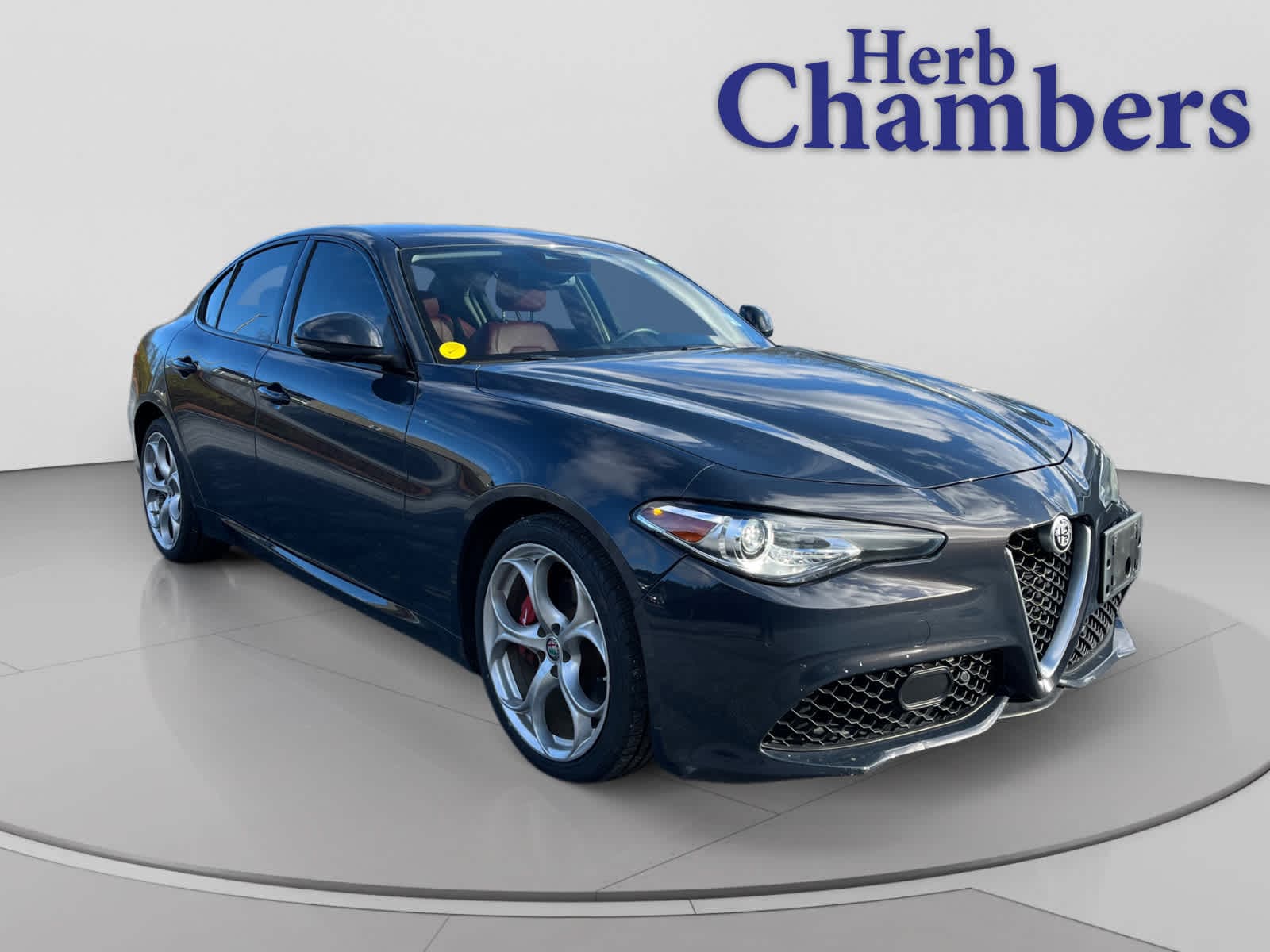 2019 Alfa Romeo Giulia Ti Sport's photo