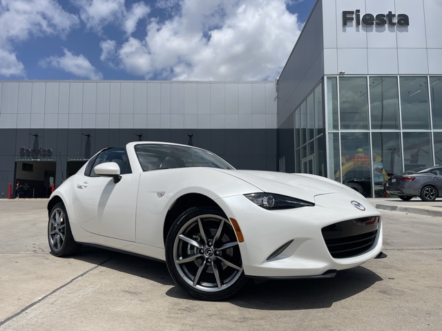 2023 Mazda MX-5 Miata RF Miata Grand Touring photo 2