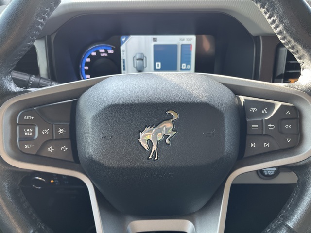 2022 Ford Bronco Badlands photo 16