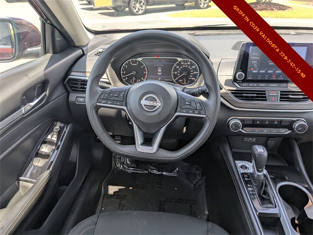 2023 Nissan Altima 2.5 SV photo 14