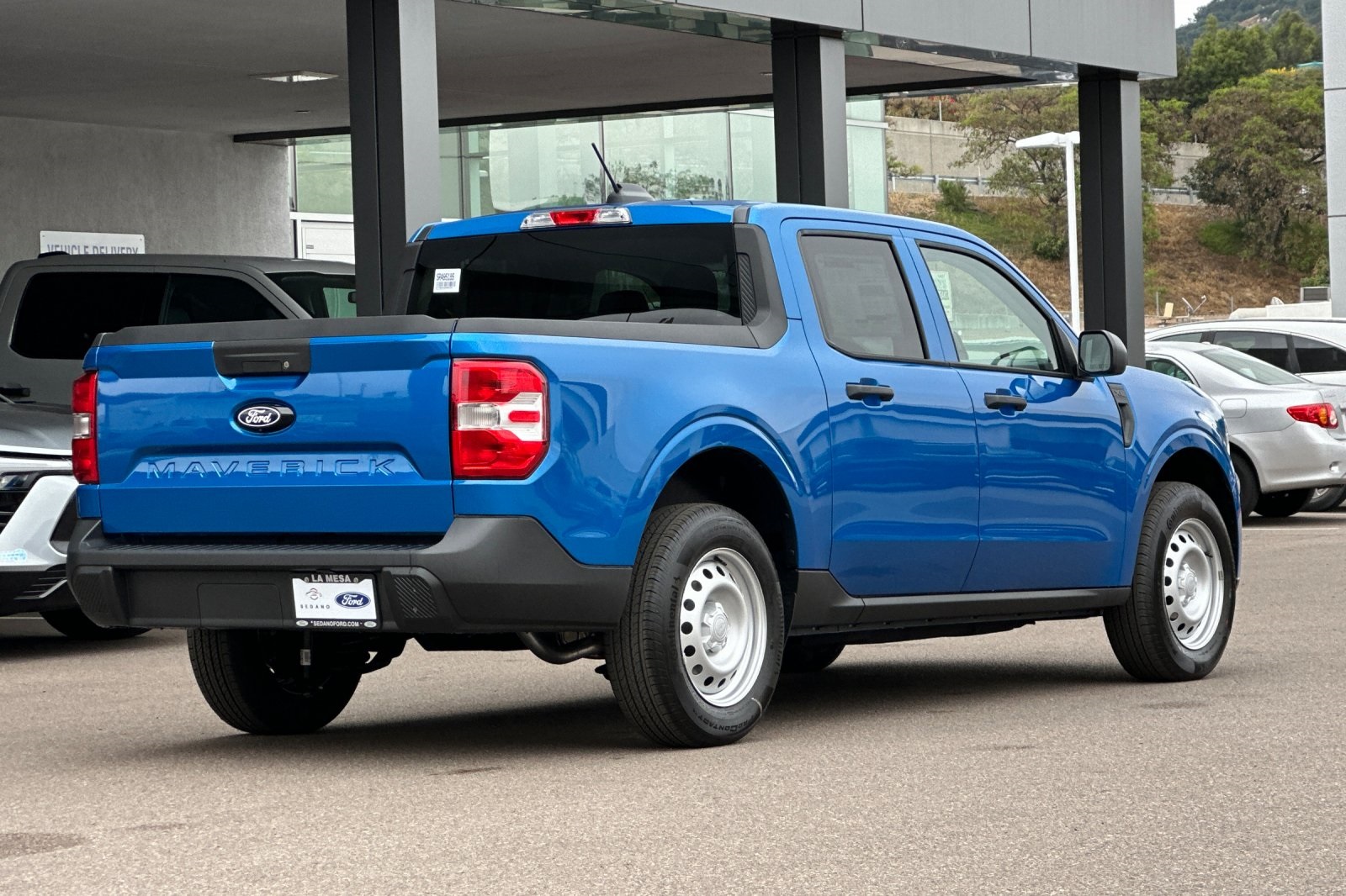 2025 Ford Maverick XL photo 3