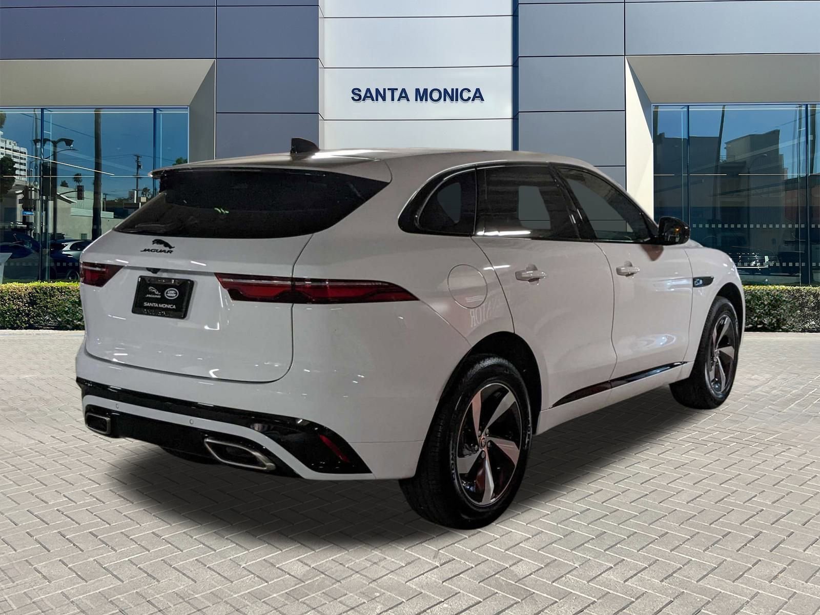 2025 Jaguar F-PACE P250 R-Dynamic S photo 2