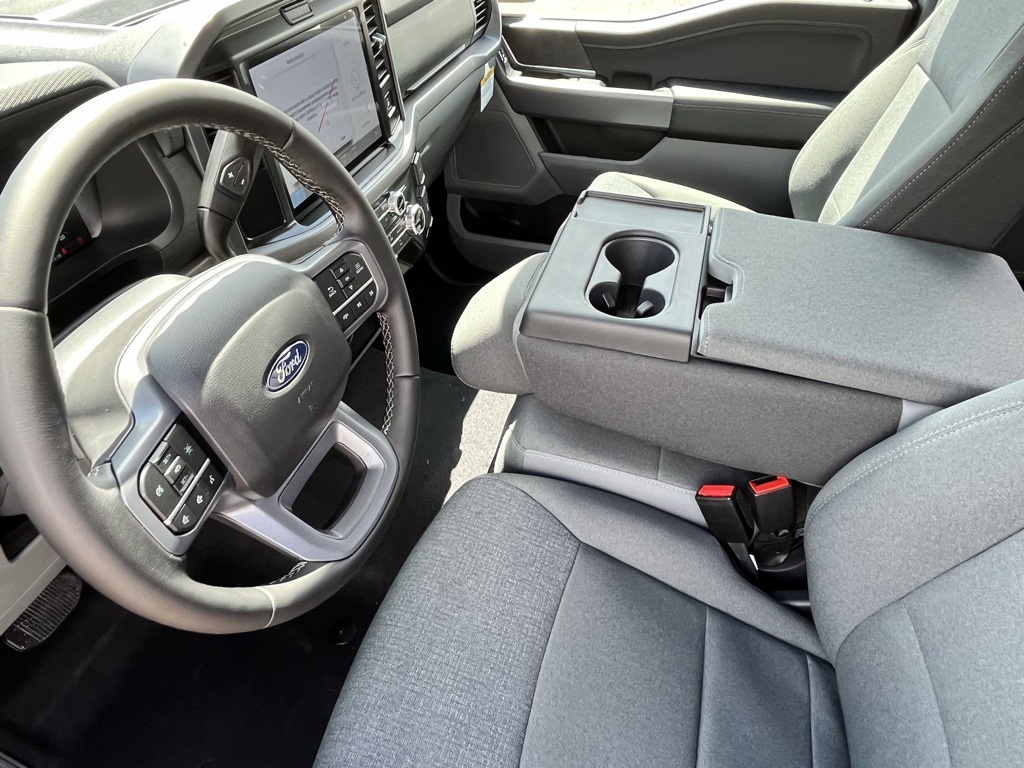2025 Ford F-150 XLT photo 15