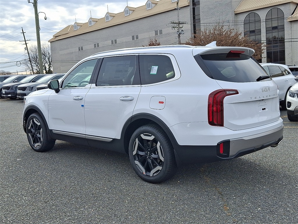 2025 Kia Telluride S photo 2