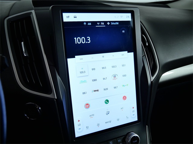 2023 Ford Edge SEL photo 22