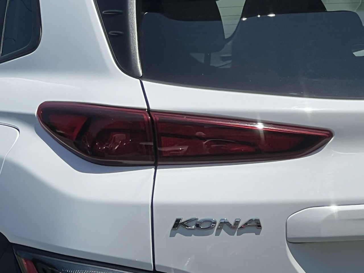 2023 Hyundai Kona SEL photo 8