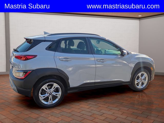 2023 Hyundai Kona SEL photo 3