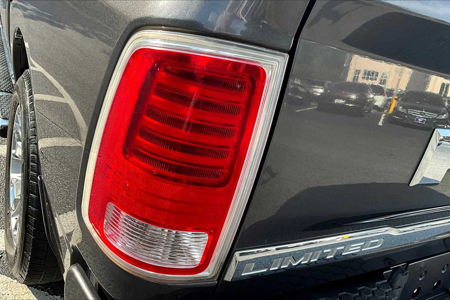 2016 Ram 1500 Longhorn Limited photo 27