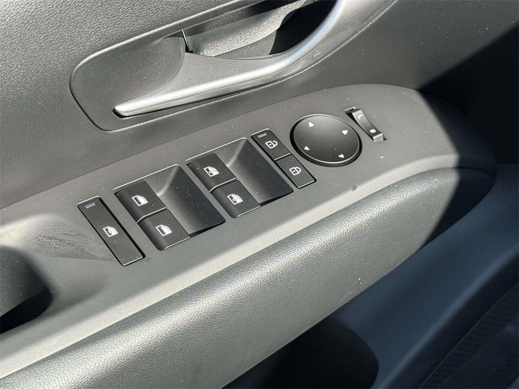 2025 Hyundai Tucson Hybrid SEL Convenience photo 28