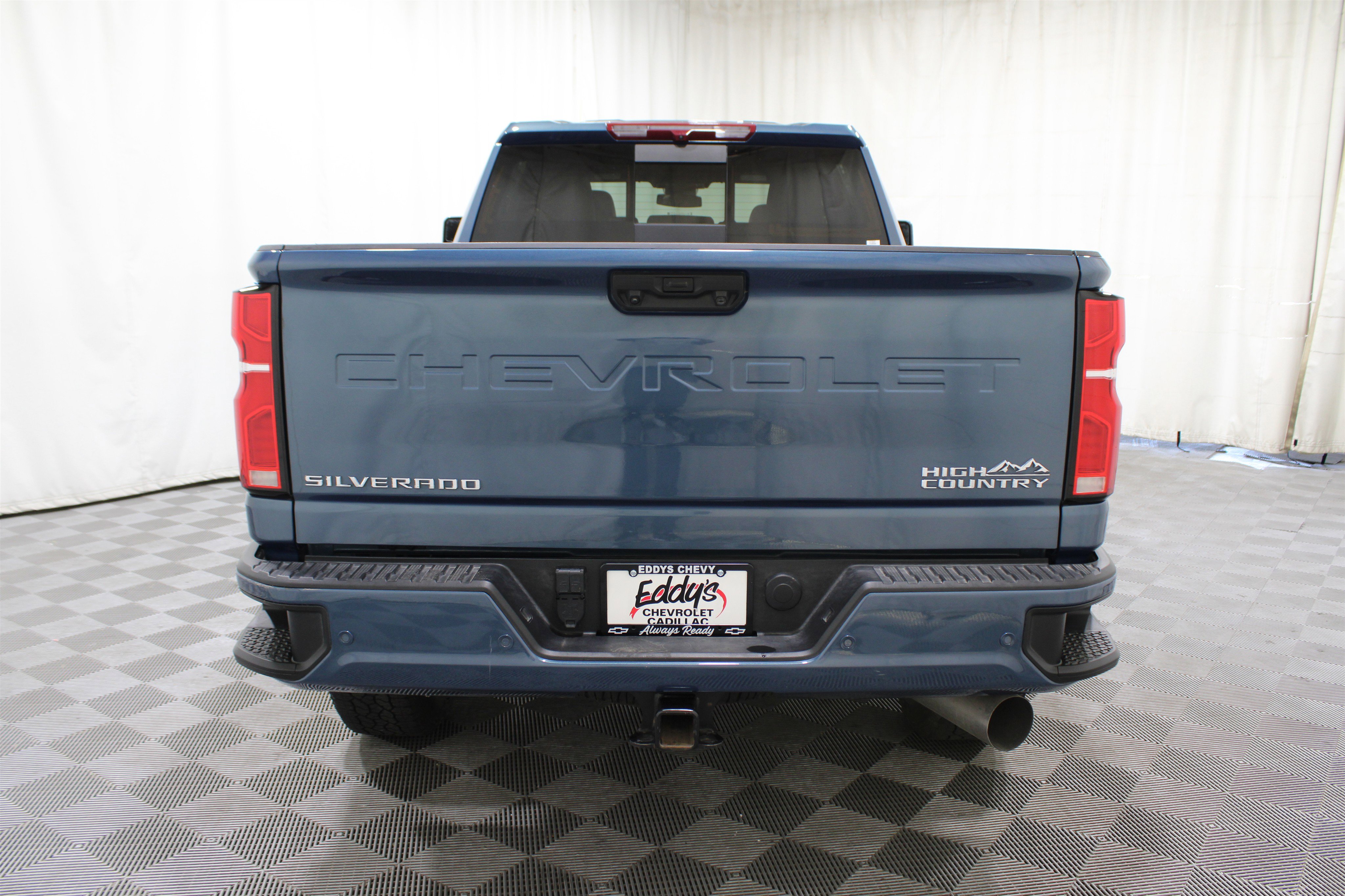 2025 Chevrolet Silverado 2500HD High Country photo 16