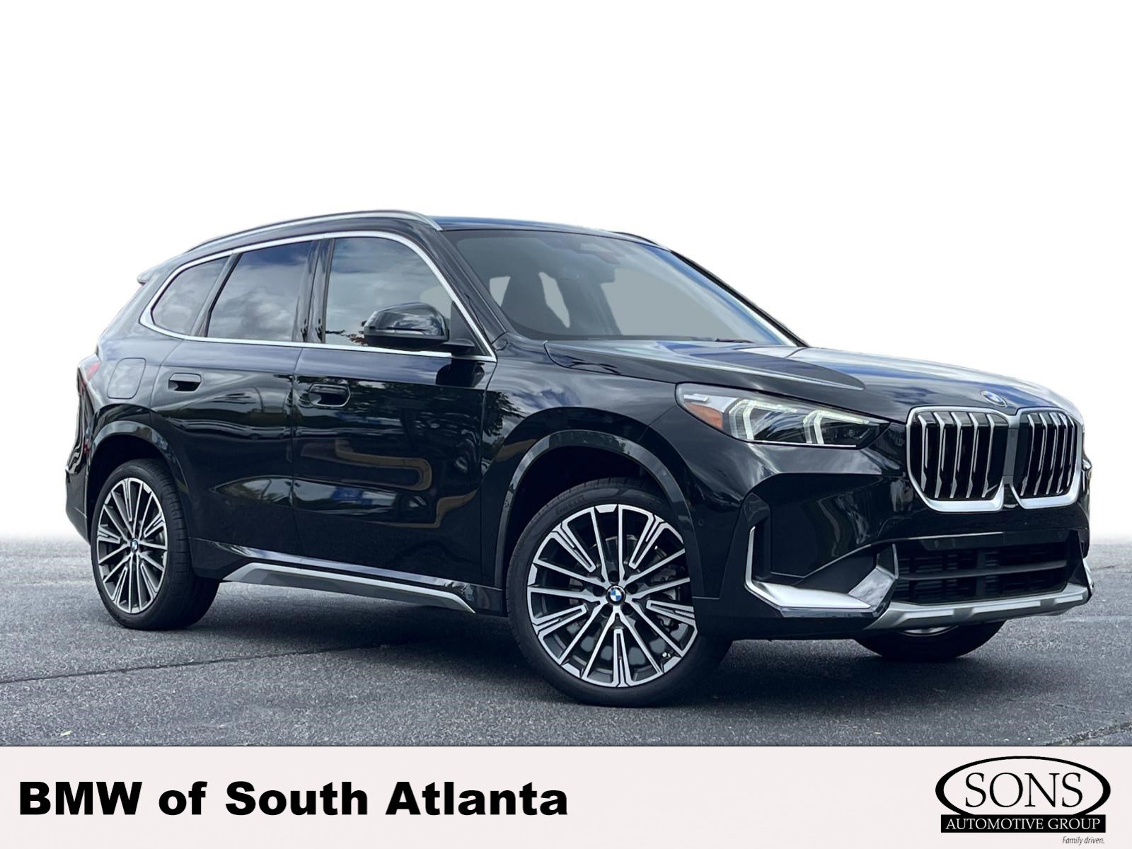 2025 BMW X1 28i's photo