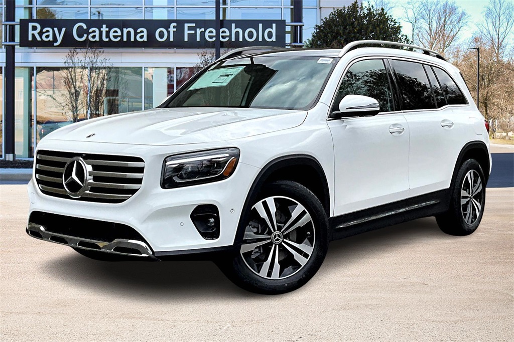 2026 Mercedes-Benz GLB GLB 250's photo