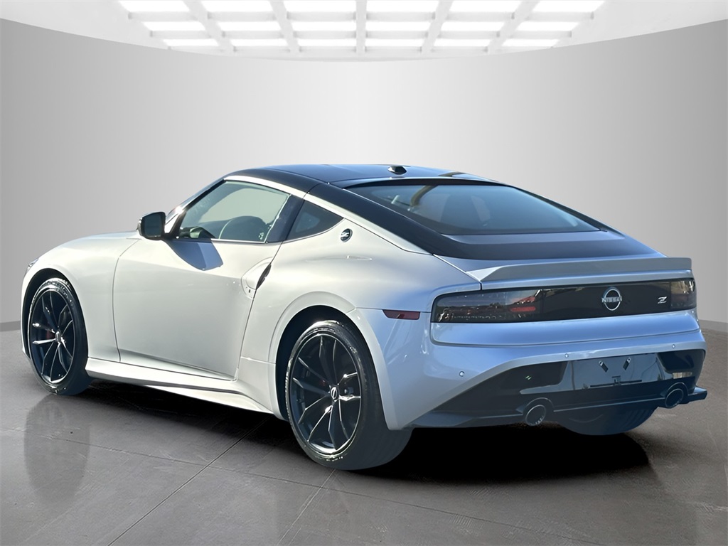 2024 Nissan Z Performance photo 3