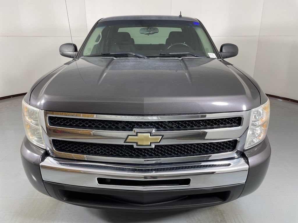 2011 Chevrolet Silverado 1500 LT photo 3