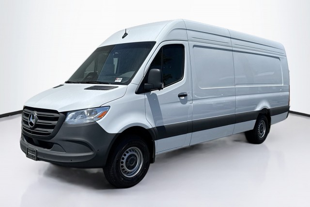 2025 Mercedes-Benz Sprinter Cargo Van