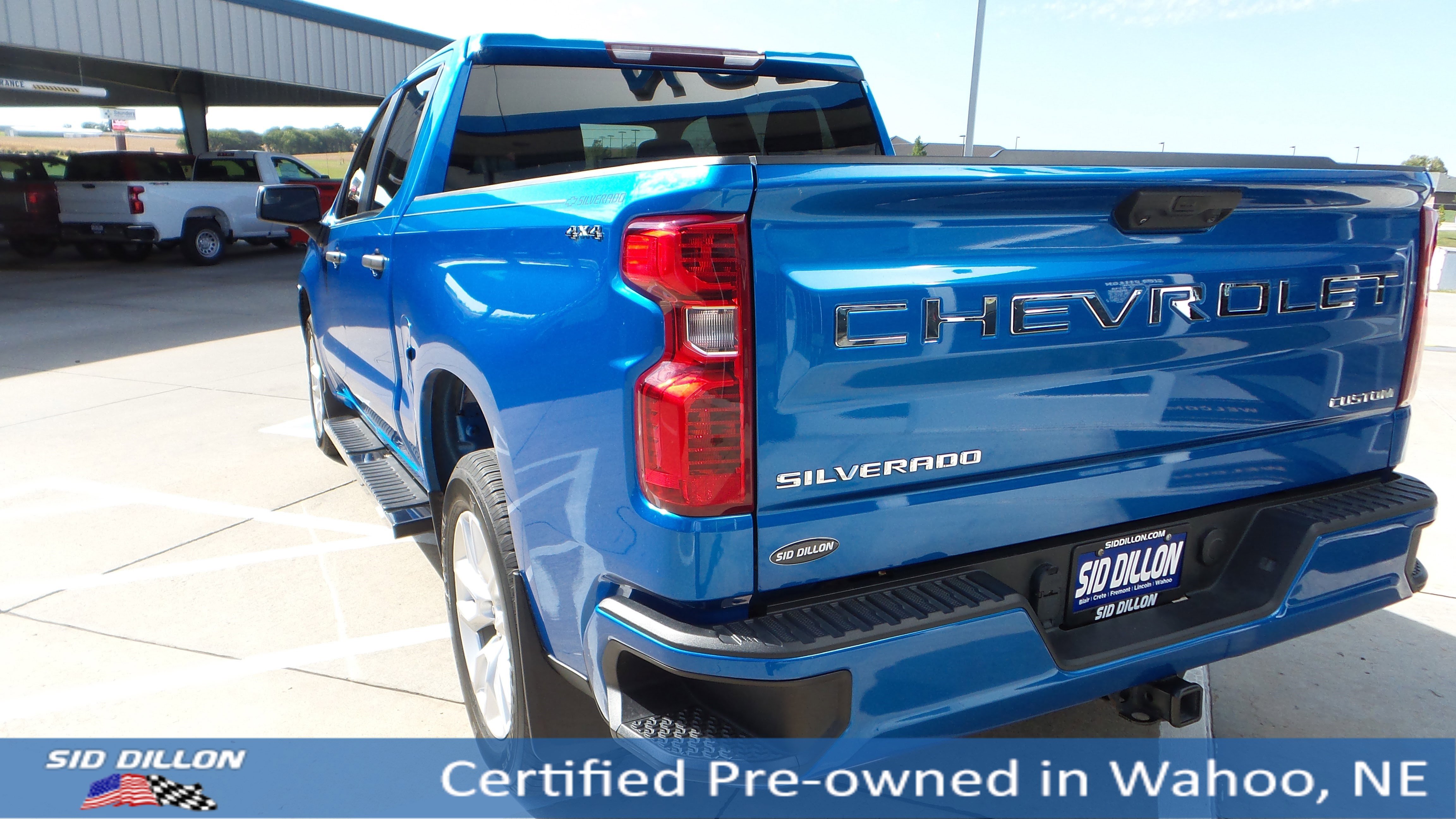 2022 Chevrolet Silverado 1500 Custom photo 2