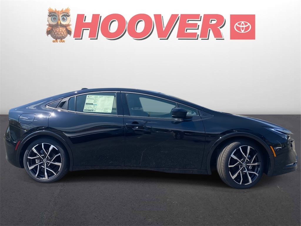 2026 Toyota Prius Plug-in Hybrid XSE photo 2
