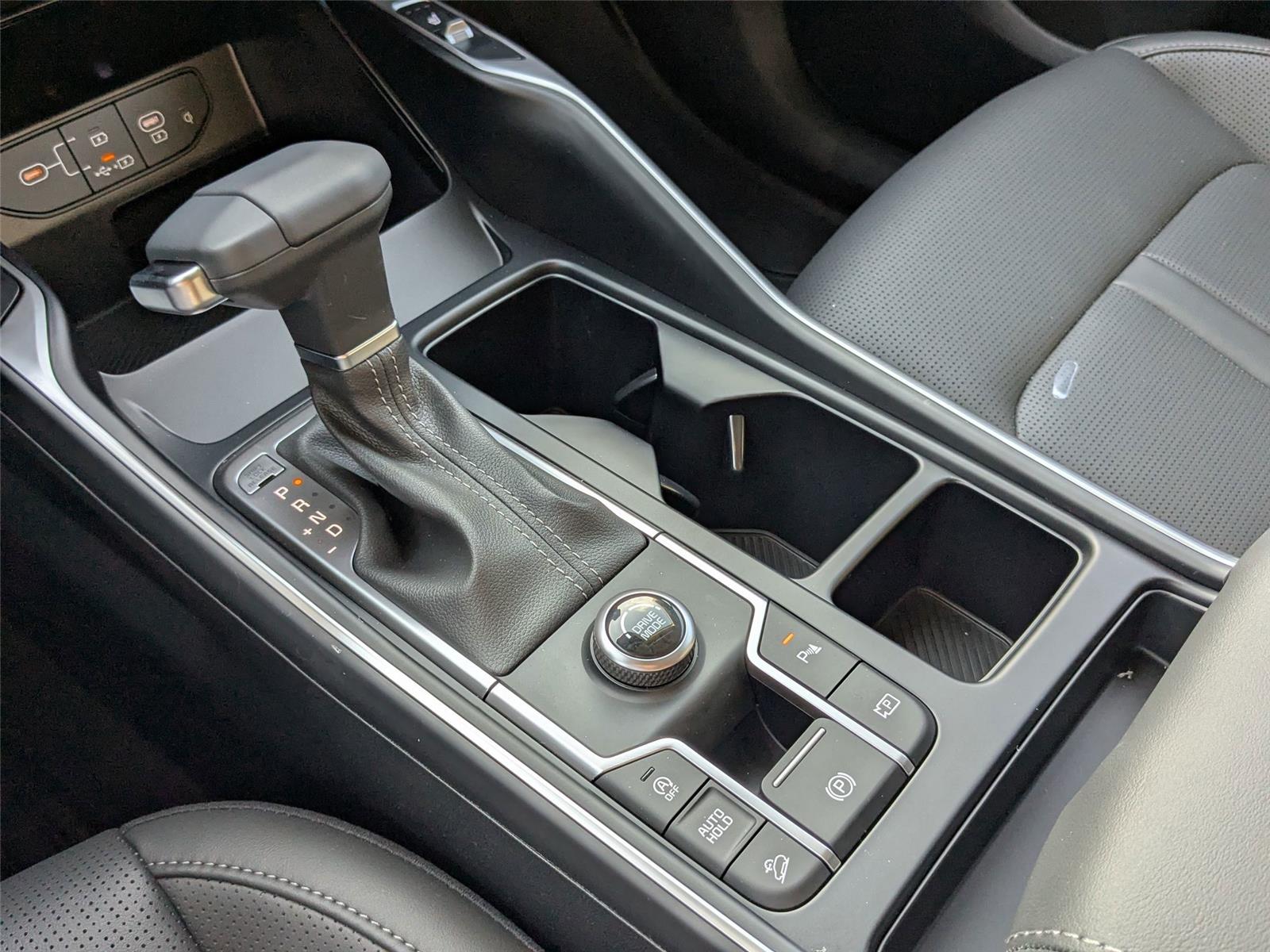 2026 Kia Sorento S photo 23
