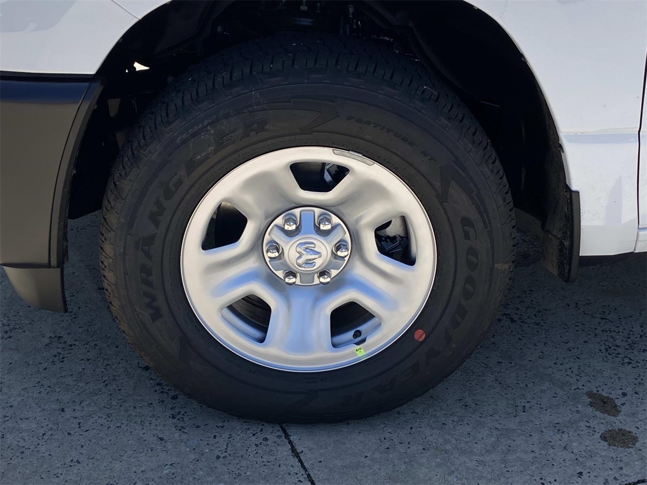 2025 Ram 1500 Tradesman photo 34