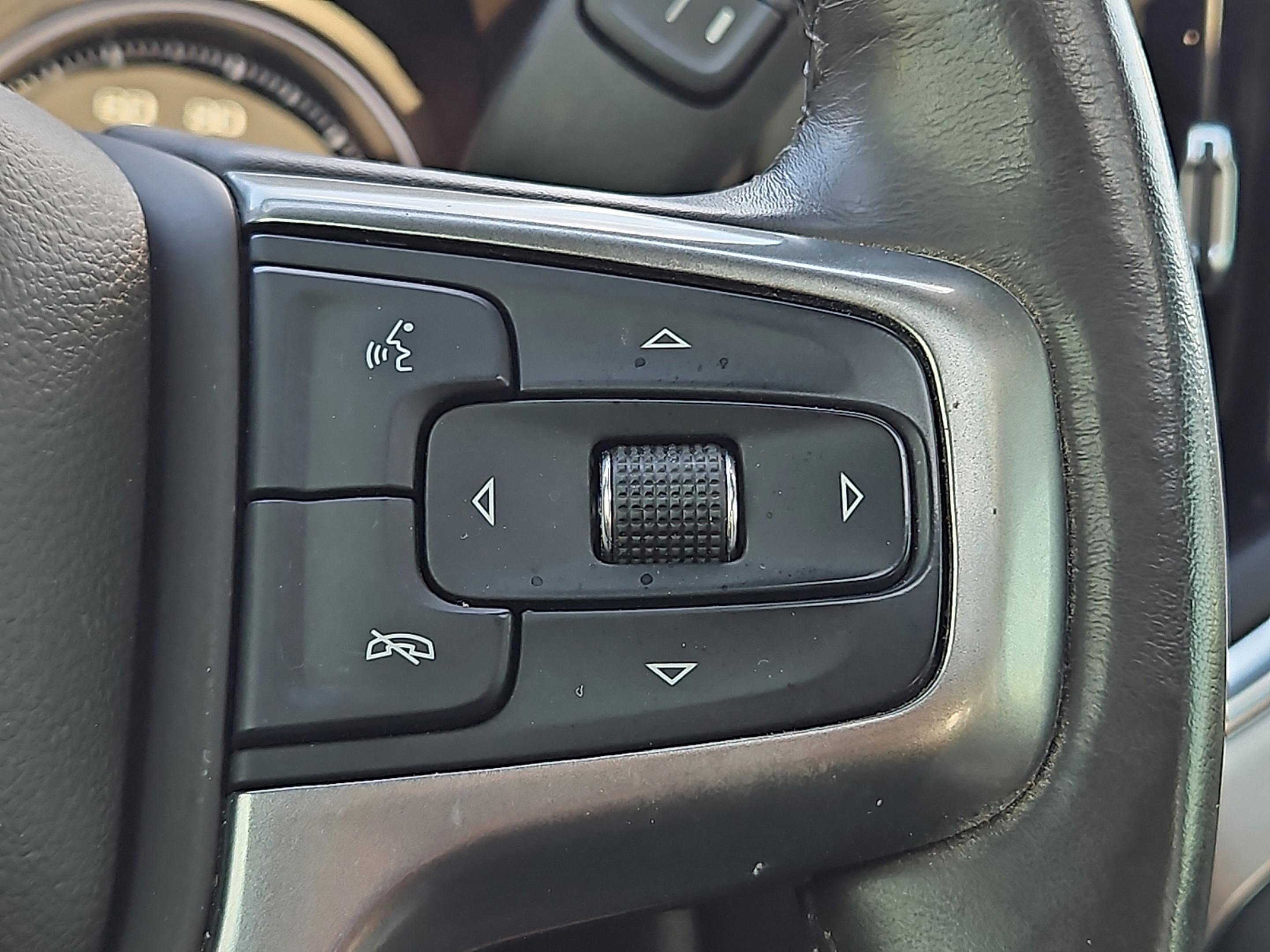 2021 Chevrolet Silverado LTZ photo 18