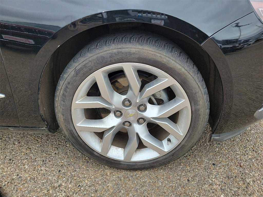 2019 Chevrolet Impala Premier photo 14