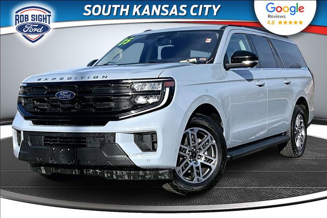 2025 Ford Expedition Active's photo