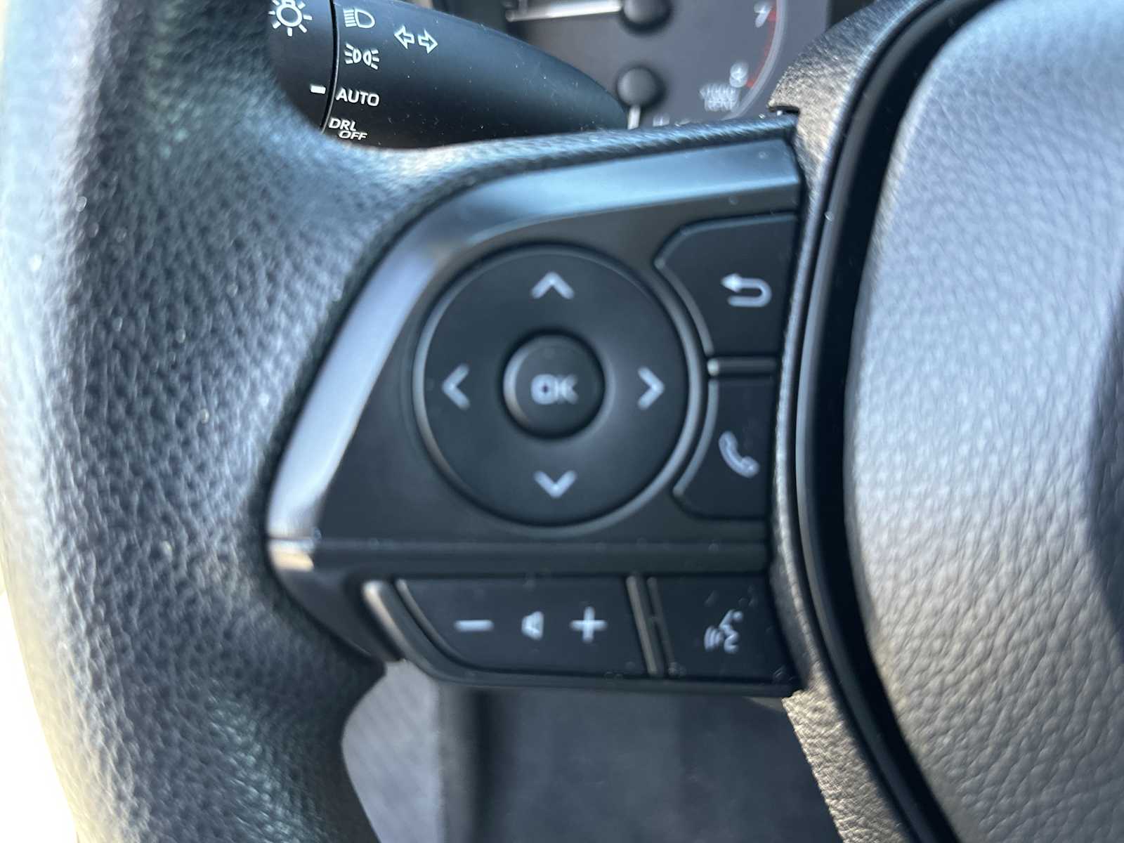 2023 Toyota Corolla LE photo 23